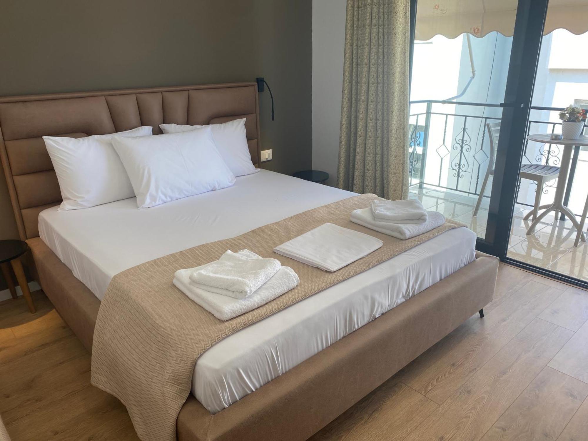 Augusto Rooms Sarandë 외부 사진
